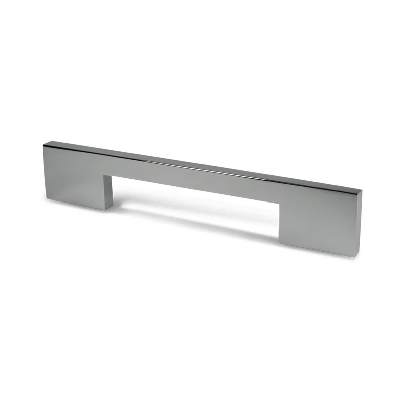 Herning • Handtag i blankt kromat aluminium