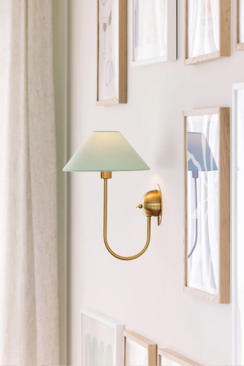 Iris Vägglampa Ljusgrön