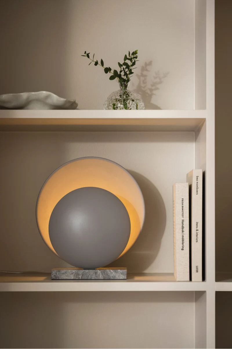 Orbit Bordslampa Grå
