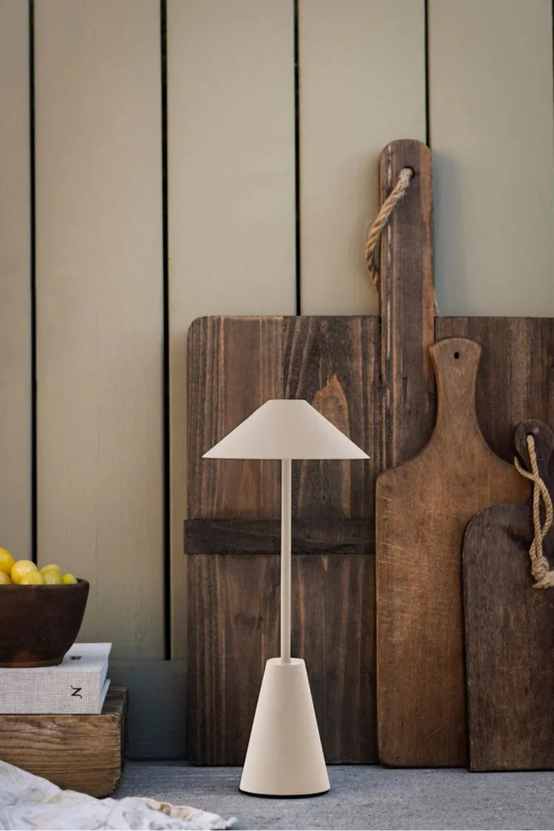 Cannes Portabel Bordslampa Beige