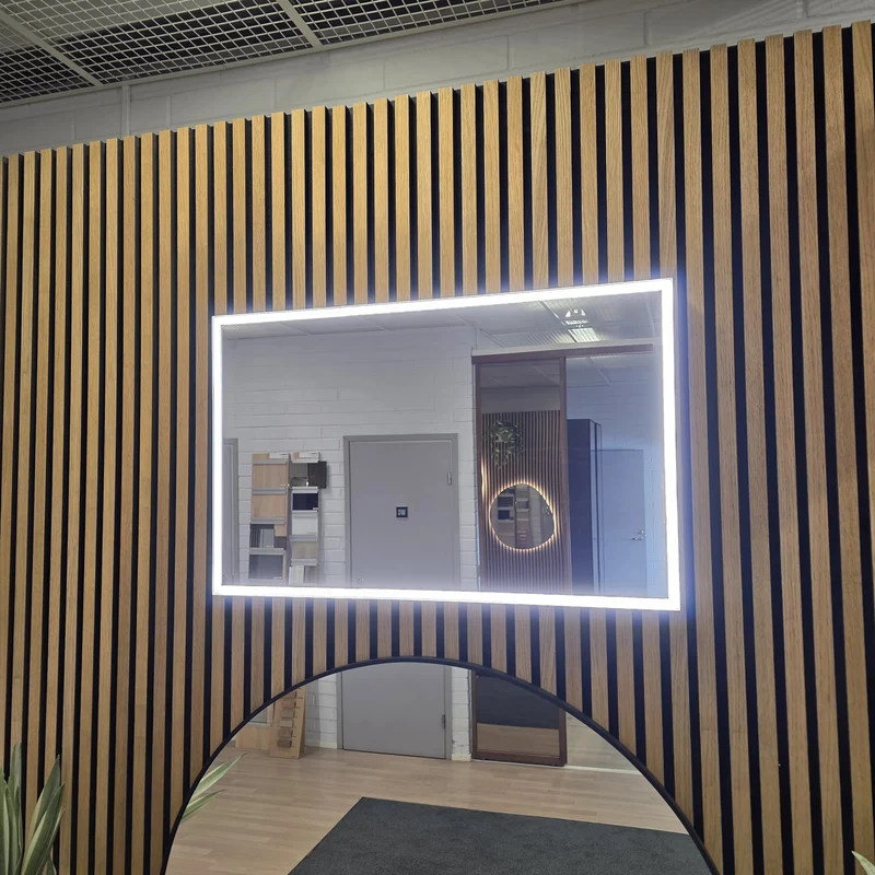 Suorakaiteen muotoinen Full Lux -valopeili - Outlet-peili