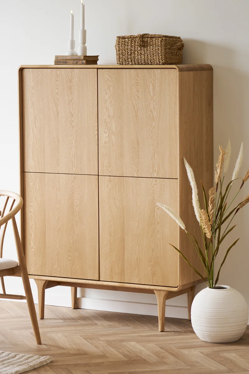 Darwin Cabinet